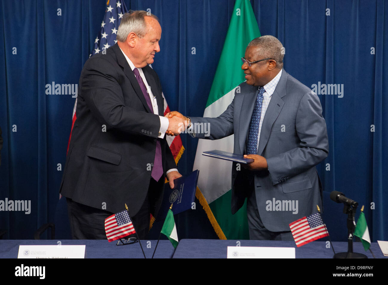 003 U.S. Nigerian CMAA agreement. Stock Photo
