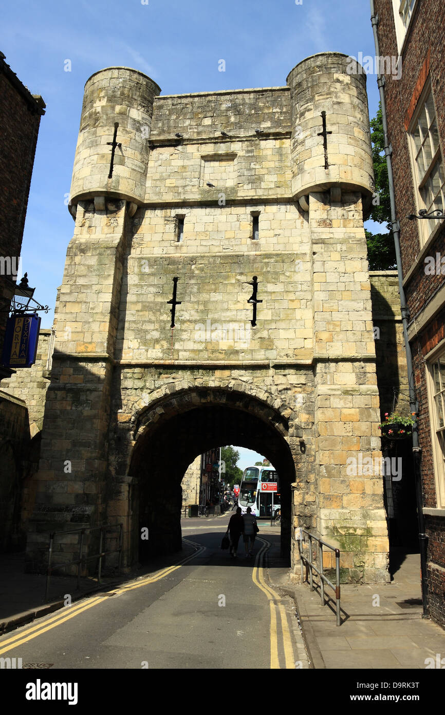 York's city walls are punctuated by four main gatehouses, or 'bars', including Bootham Bar at the top of High Petergate Stock Photo