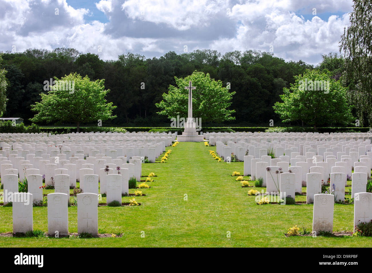 WW1 Dozinghem Military Cemetery for First World War One British soldiers at Westvleteren, West Flanders, Belgium Stock Photo
