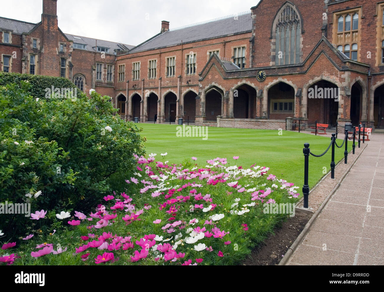 University building and garden Stock Photo Alamy