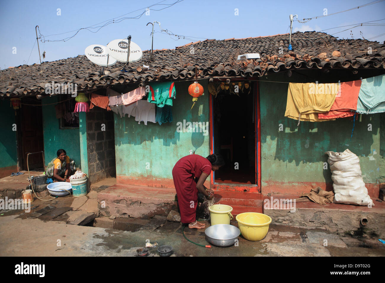 India slum electricity hires stock photography and images Alamy