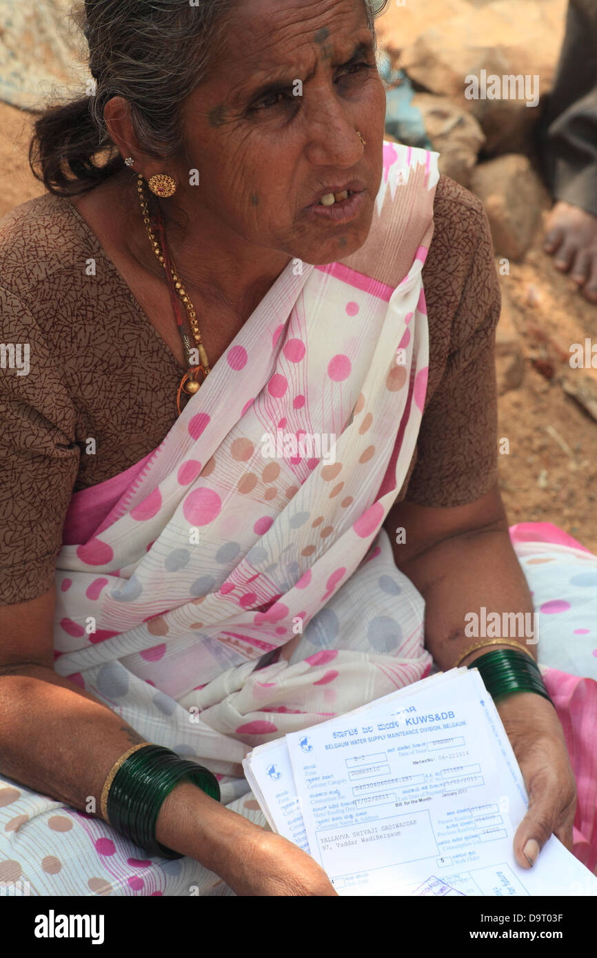 Tribal woman karnataka india hi-res stock photography and images - Alamy