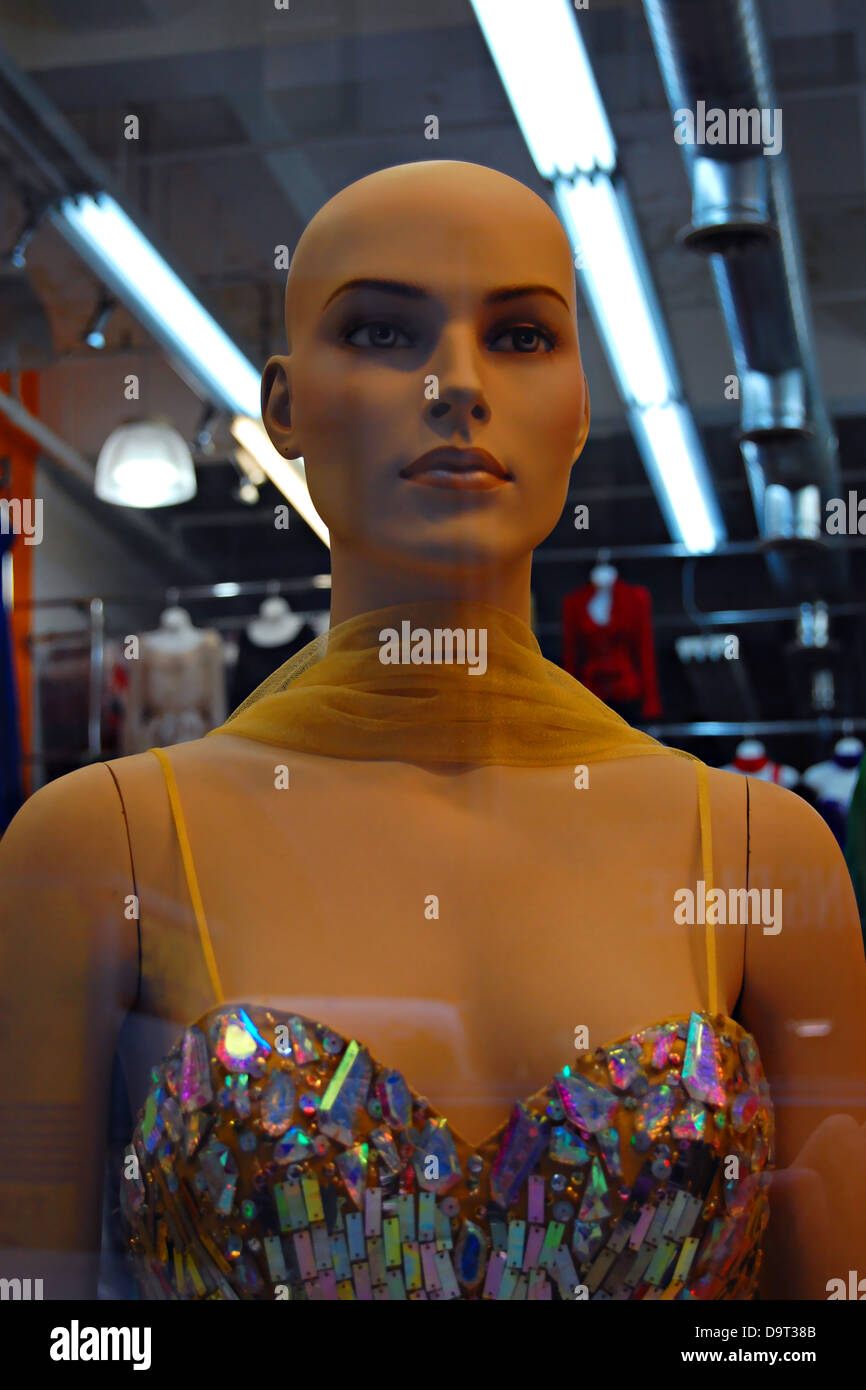 Store Window Mannequins, New York City Stock Photo Alamy