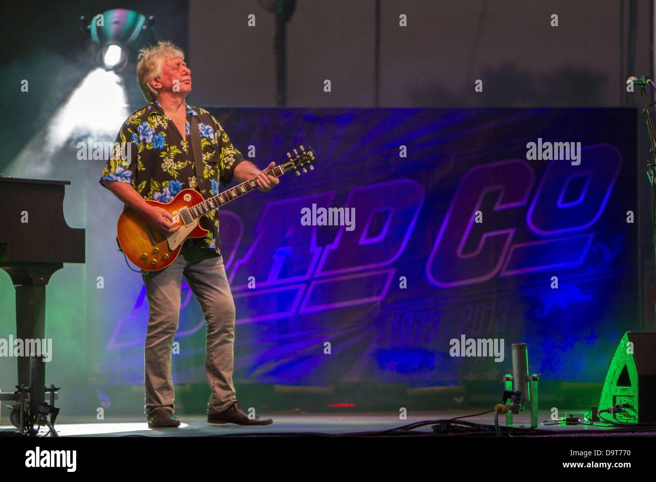 Mick ralphs bad company hi-res stock photography and images - Alamy