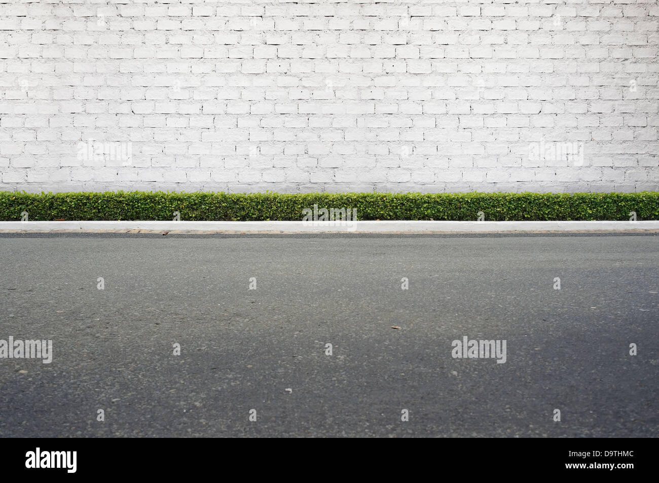 Roadside street view background hi-res stock photography and images - Alamy