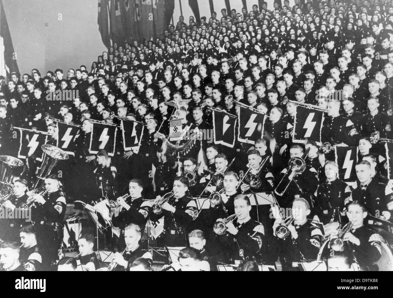Hitler Youth boys watching a play at theater 'Reale dell'Opera' in Rome during their concert tour through Italy. Fotoarchiv für Zeitgeschichte Stock Photo