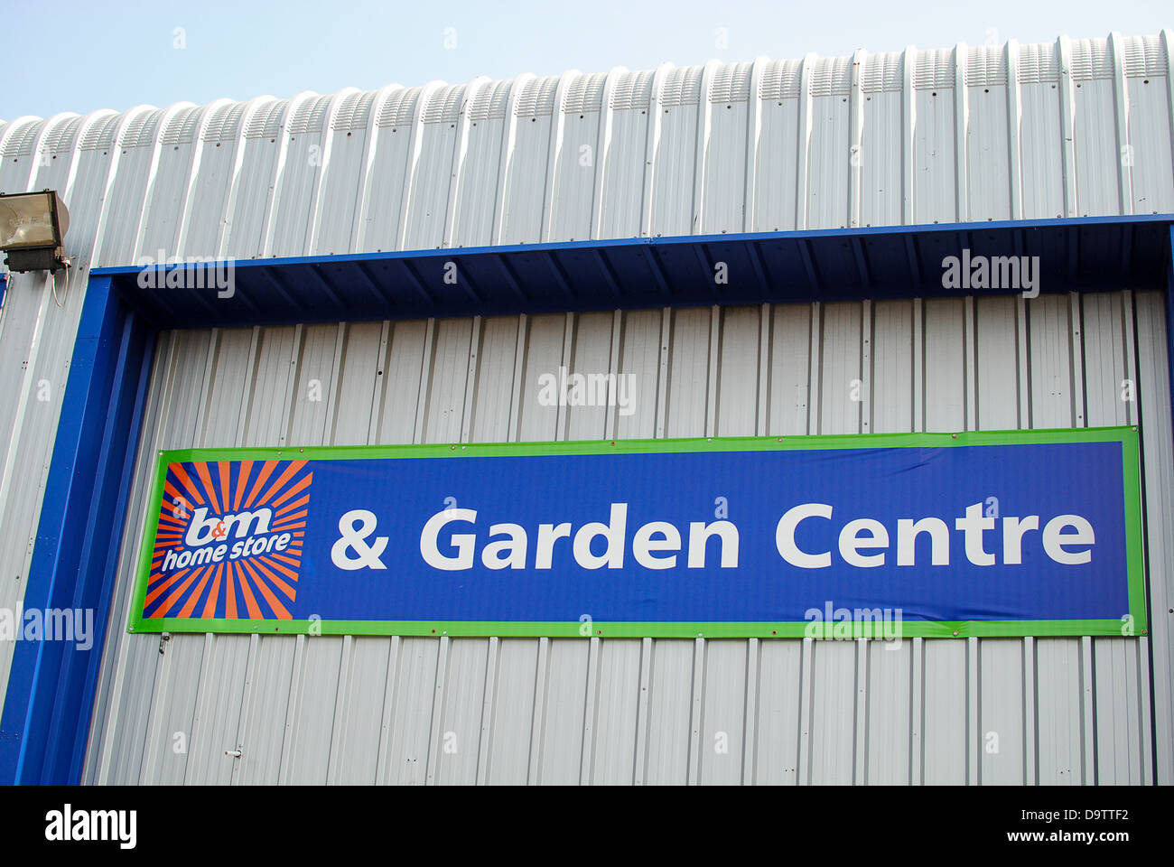 B and m home store and garden centre hires stock photography and