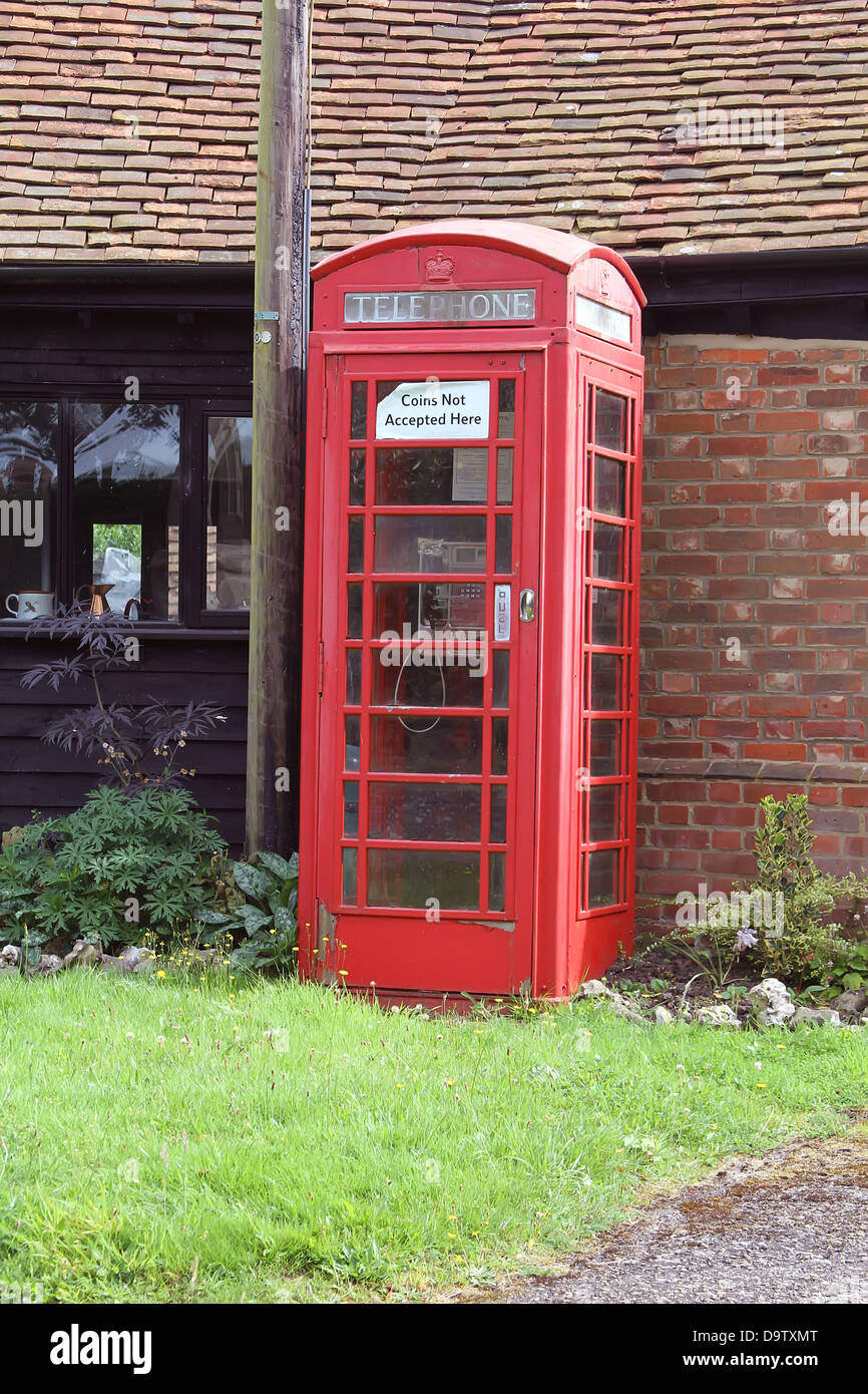 London telephone booth hi-res stock photography and images - Alamy