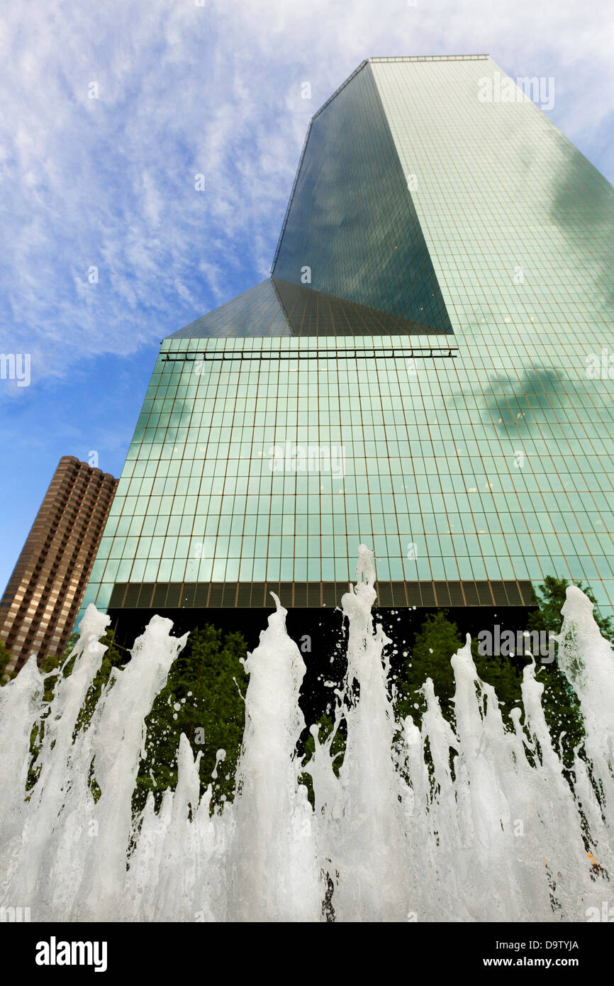 USA, Texas, Dallas, Low angle view of water fountains of Fountain Place