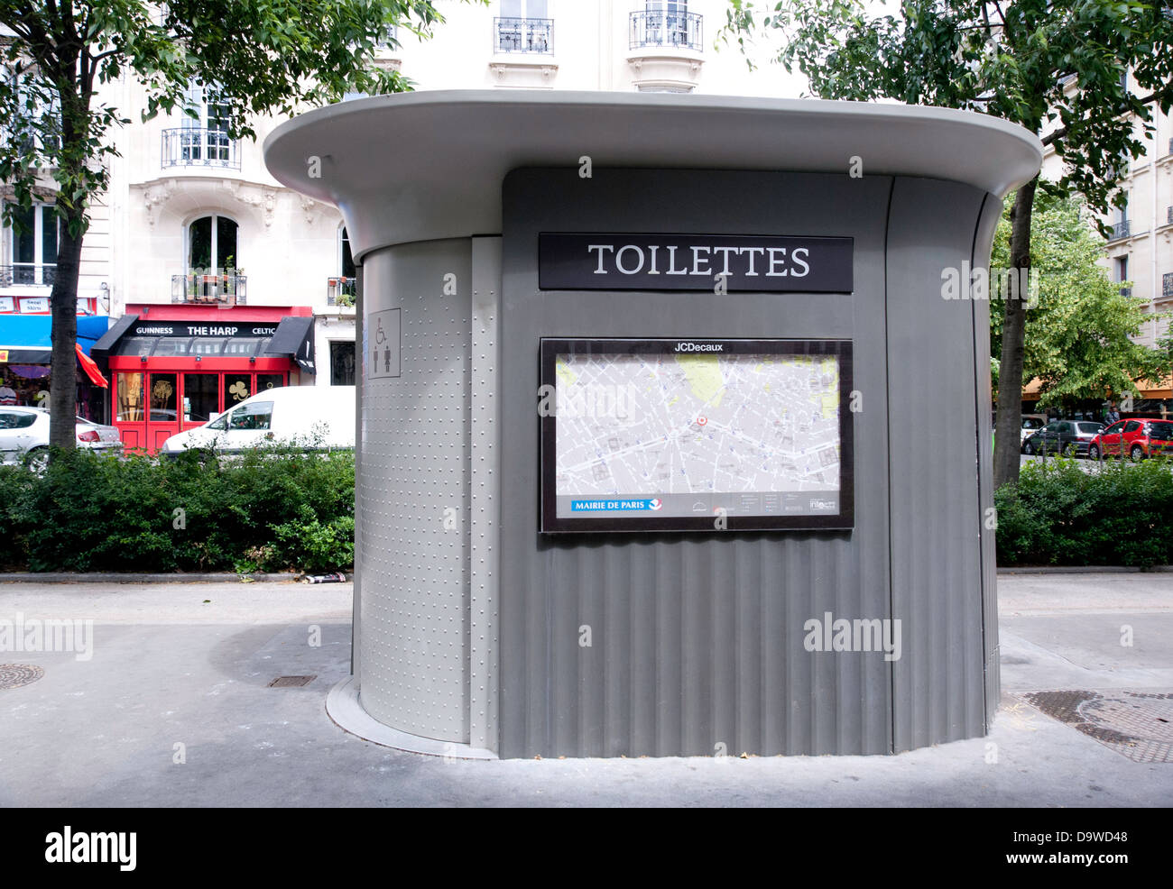 Toilets toilettes public paris hi-res stock photography and images - Alamy