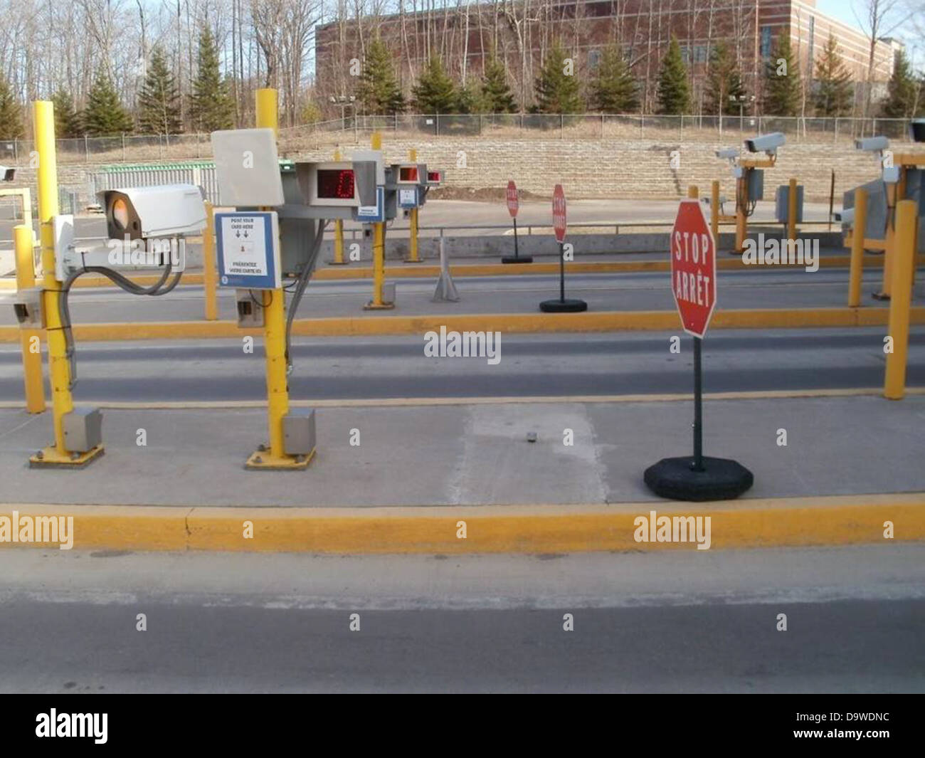 CBP Testing New Way to Decrease Border Wait Times Stock Photo Alamy