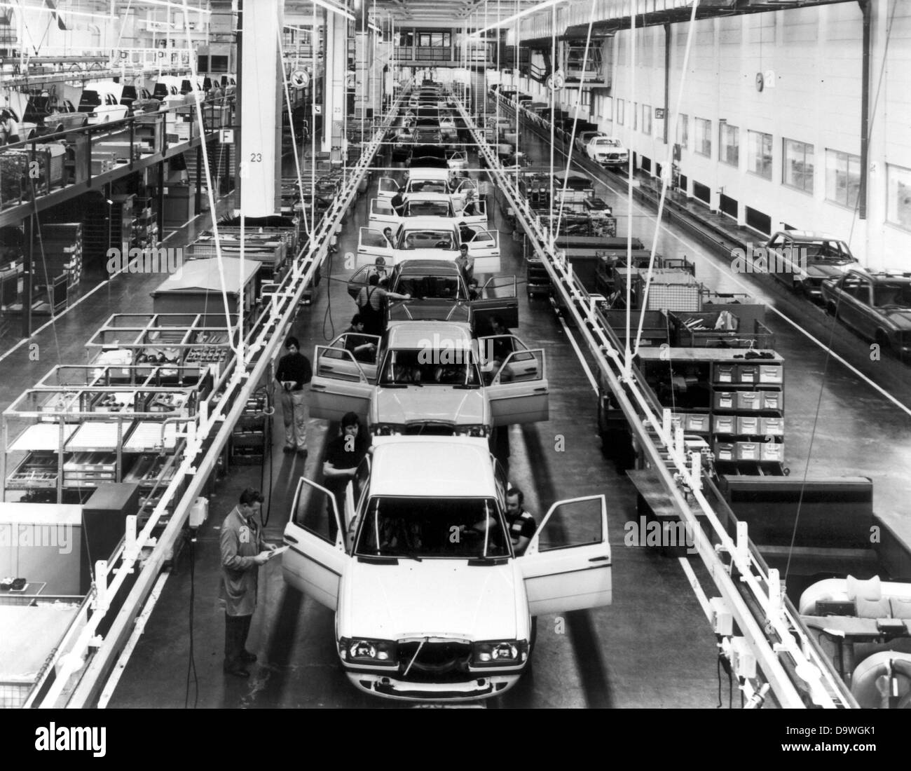 Partial view of the new pilot factory of the Daimler Benz AG in Sindelfingen in April 1976. Stock Photo