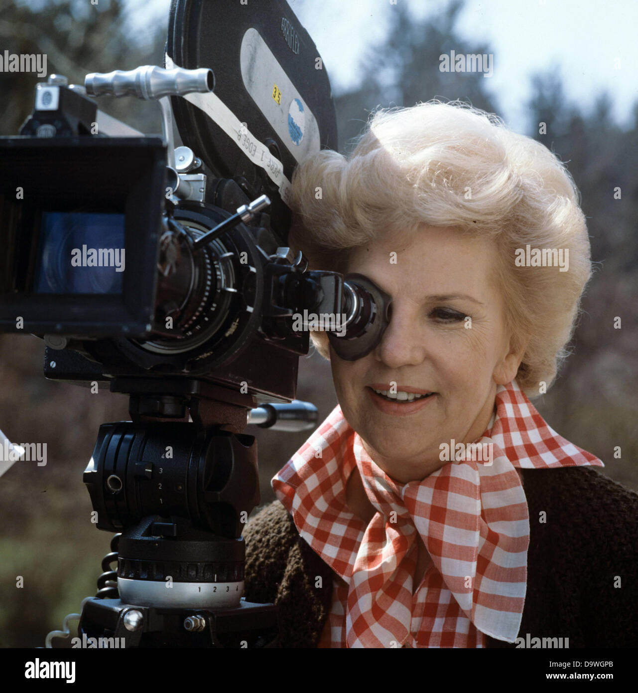 anneliese-fleyenschmidt-has-a-look-through-a-camera-on-the-9th-of-may