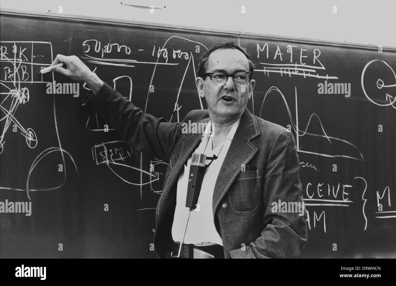 Herbert Alexander Simon, photographed in 1977 in a lecture hall at Hamburg University. He received the nobel prize for economics in 1978. Stock Photo