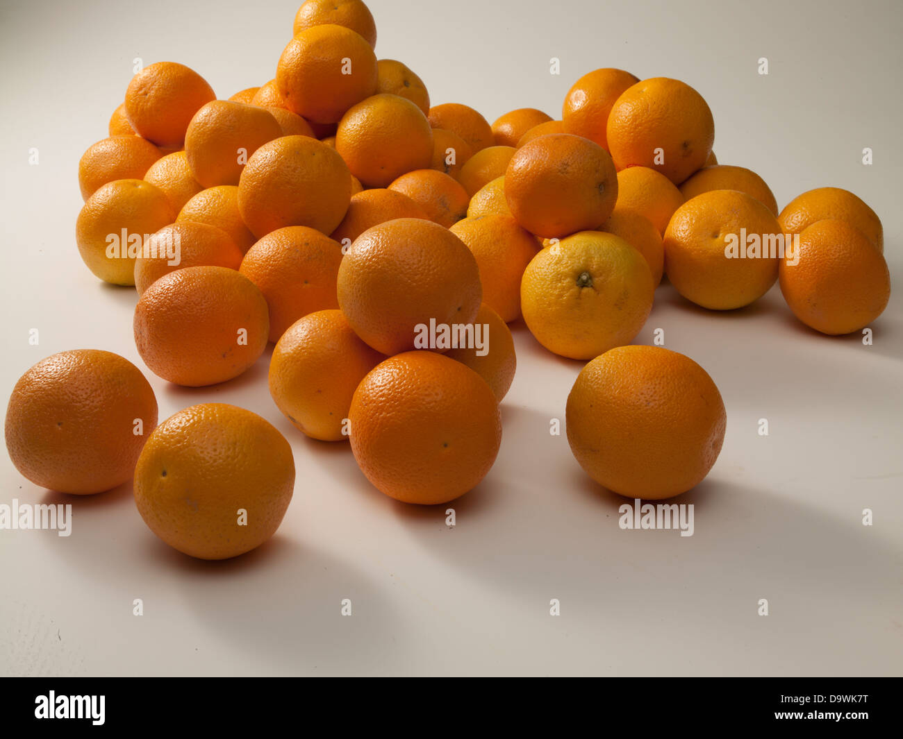 Orange fruit stand hires stock photography and images Alamy