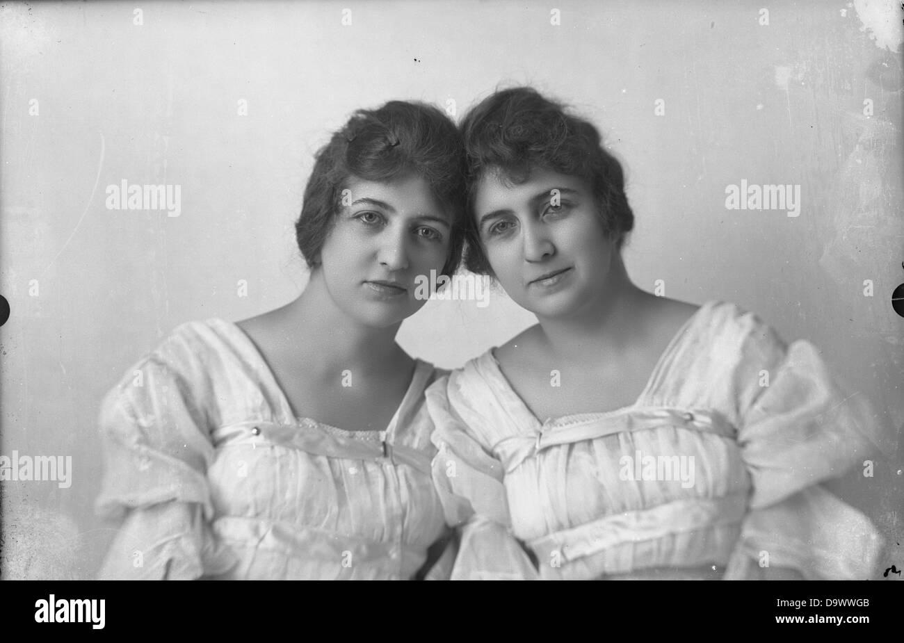 Archival women in workforce hi-res stock photography and images - Alamy