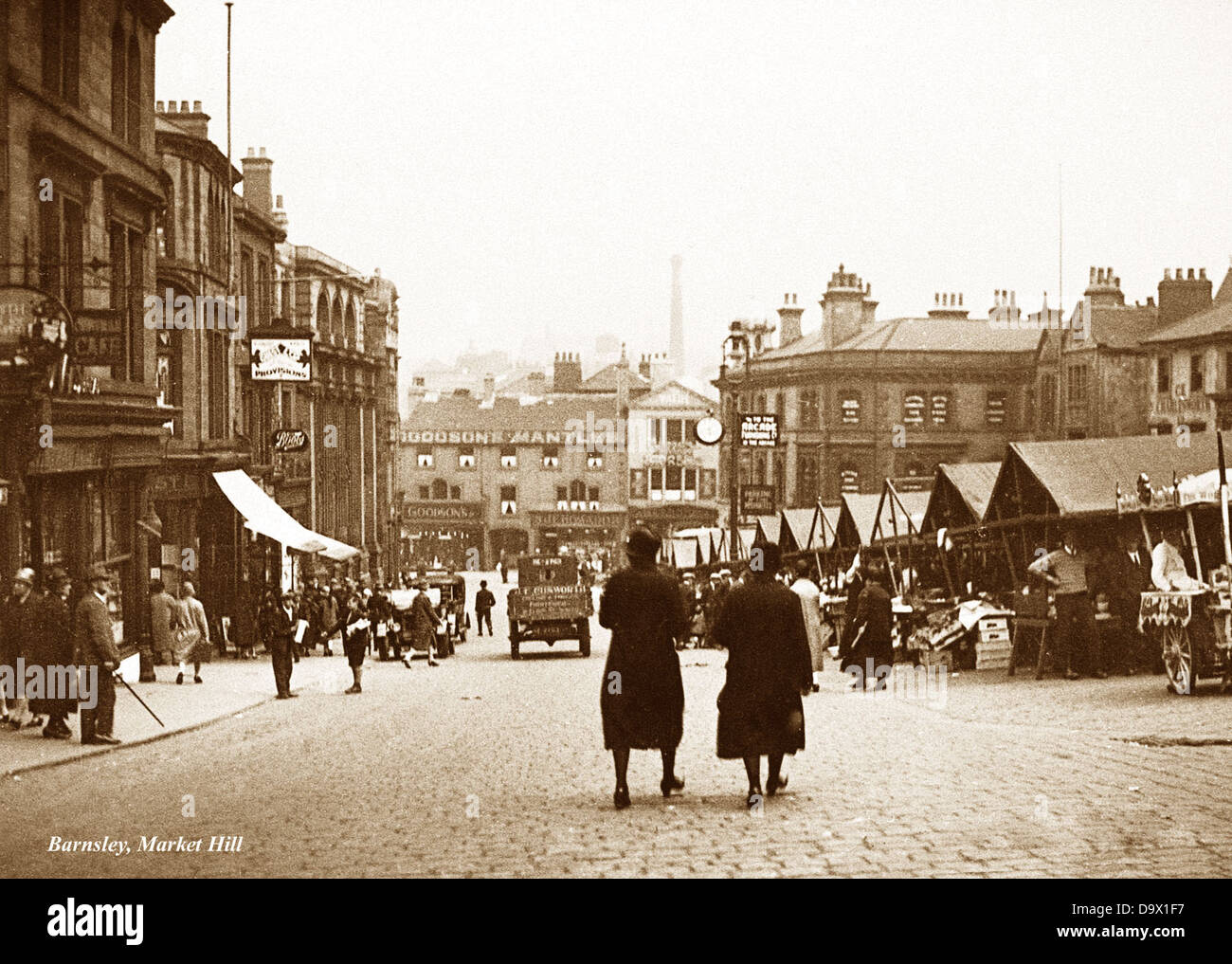 Barnsley Market Hill early 1900s Stock Photo