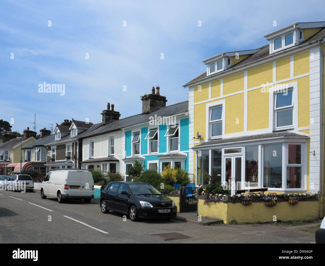 Seafront properties, Borth-y-Gest, Porthmadog, Gwynedd Stock Photo