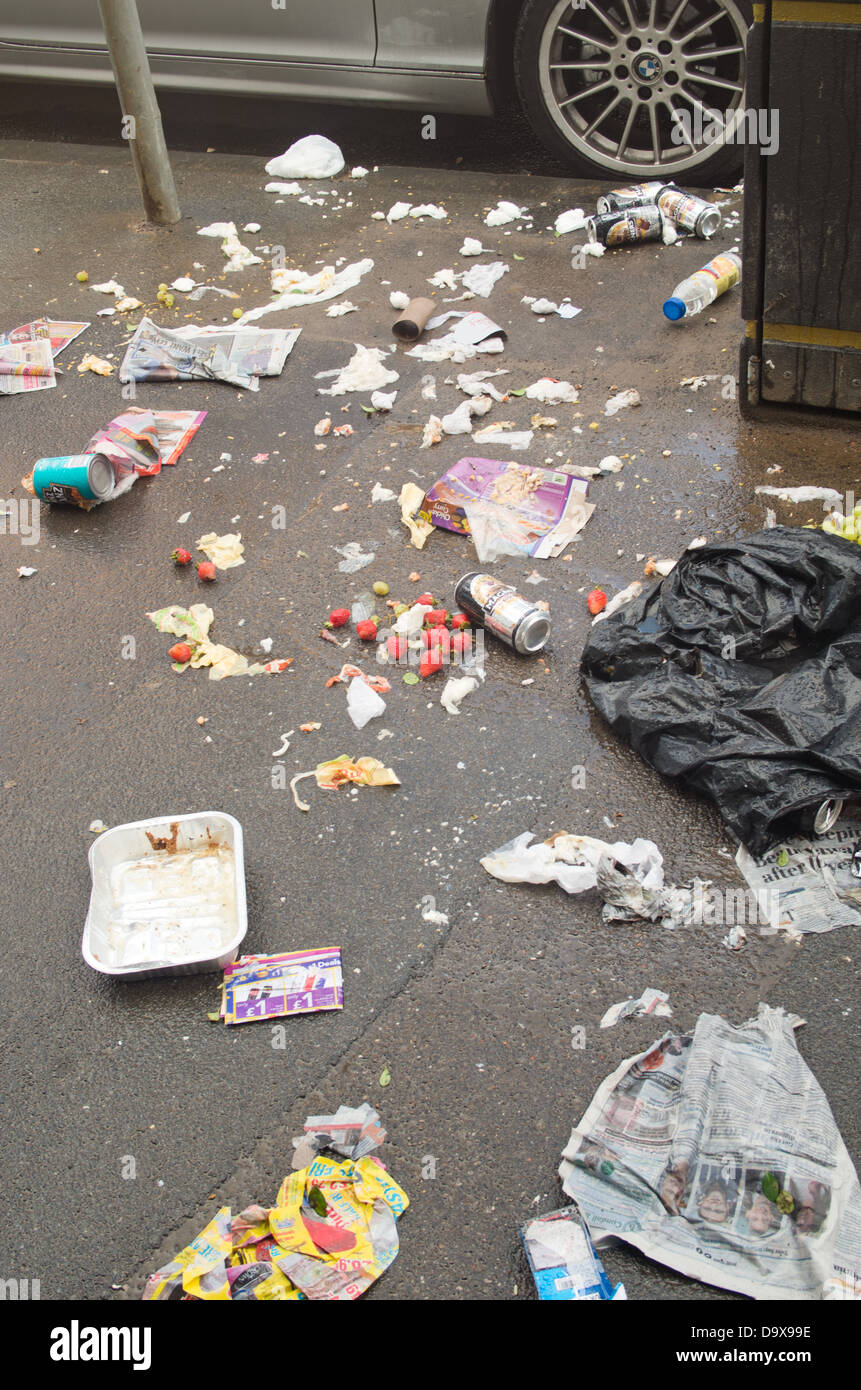Litter street hires stock photography and images Alamy