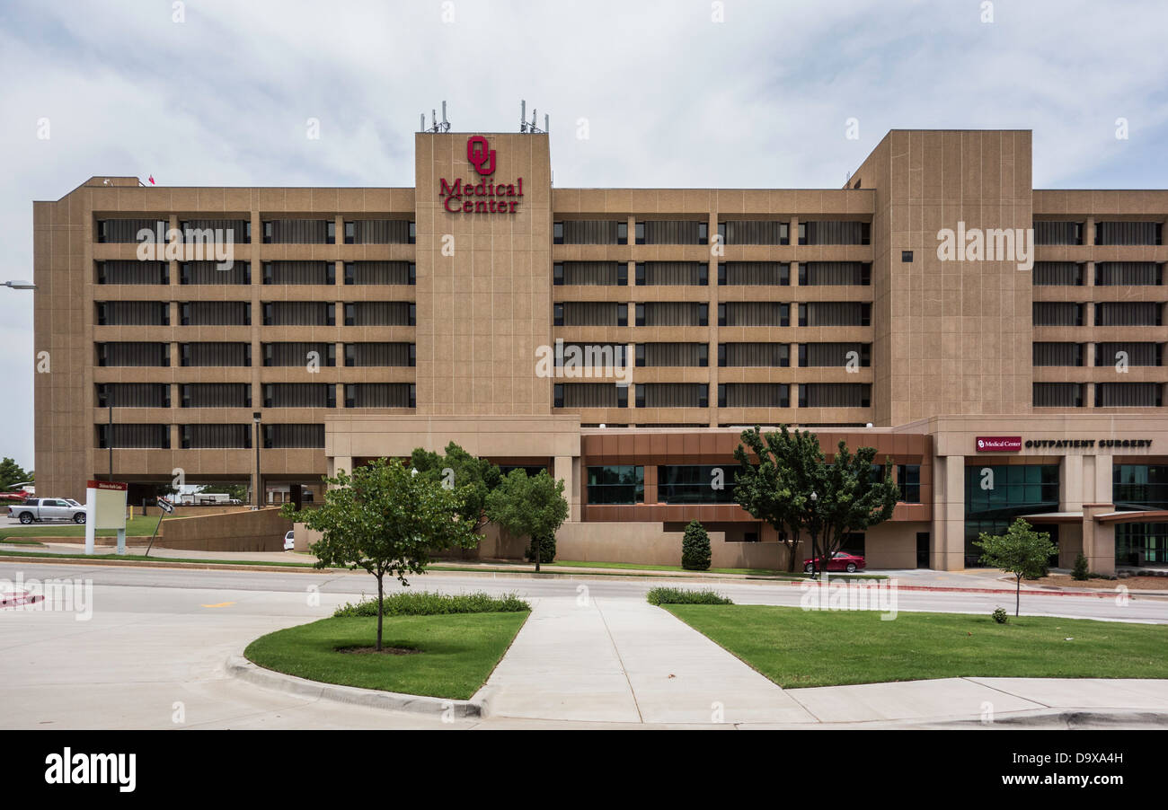 The OU Medical Center entrance in Oklahoma City, affiliated with Oklahoma University. Oklahoma City, Oklahoma, USA. Stock Photo