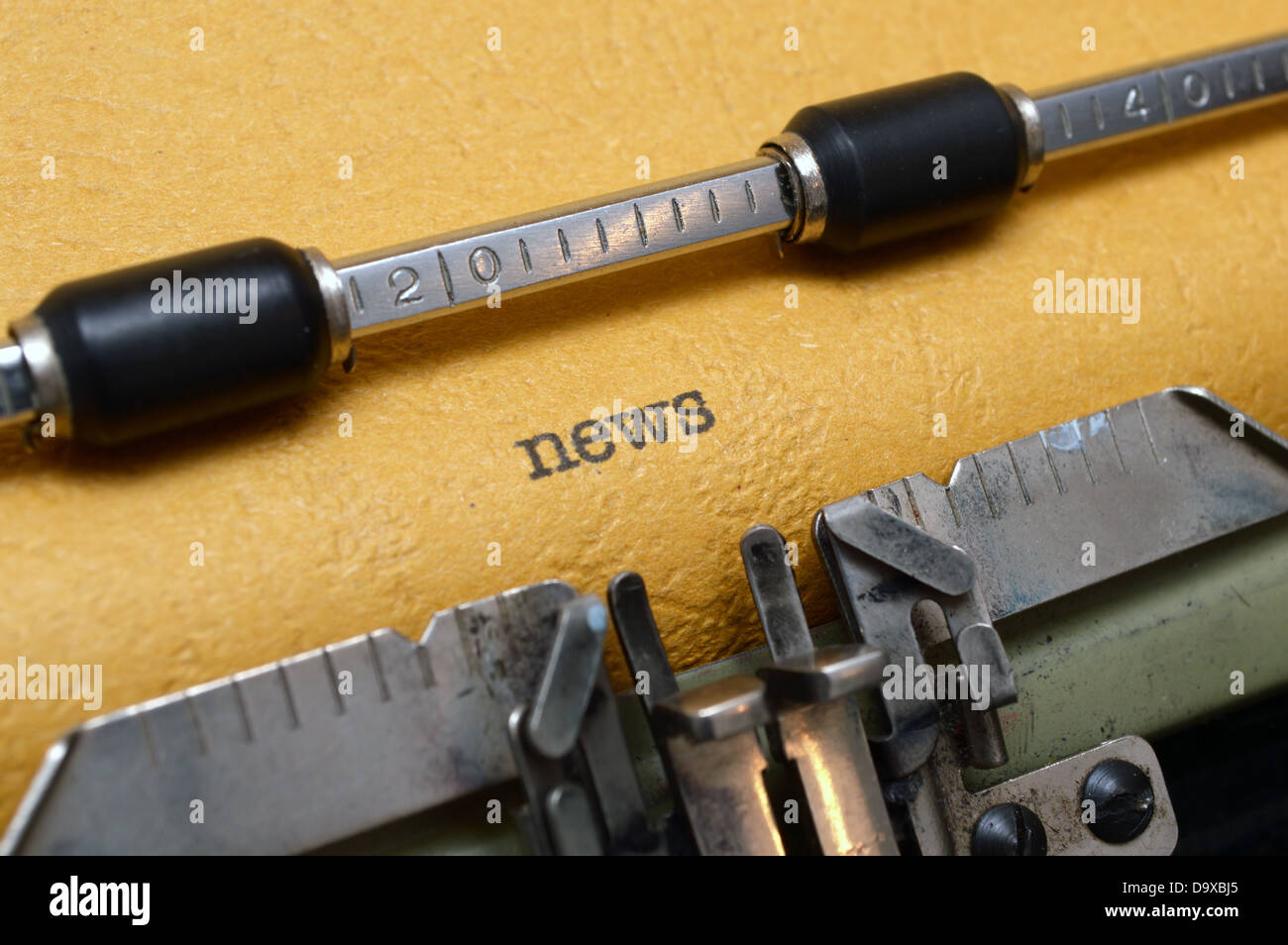 Rubber steel typewriter type hires stock photography and images Alamy