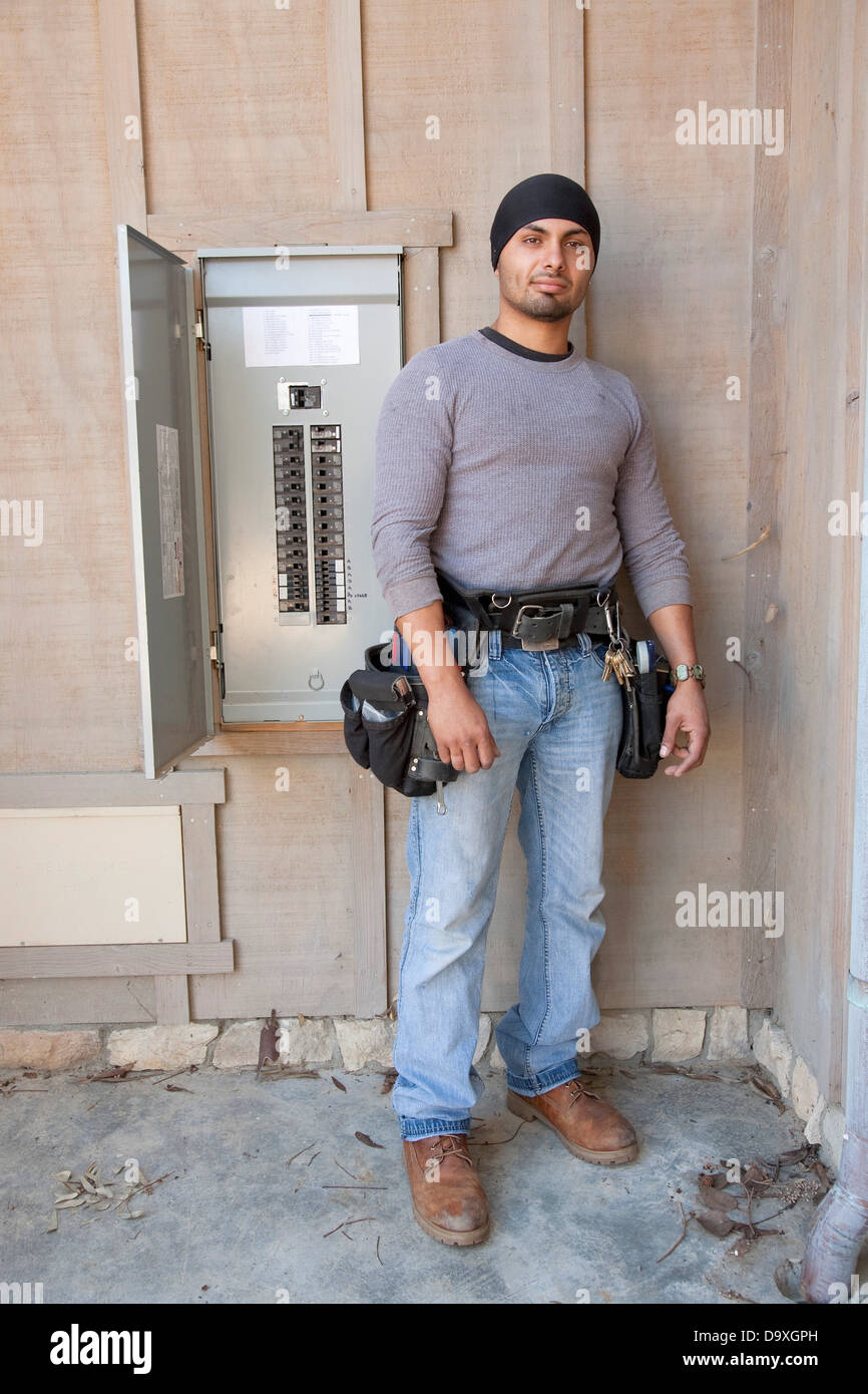 Cableman hi-res stock photography and images - Alamy