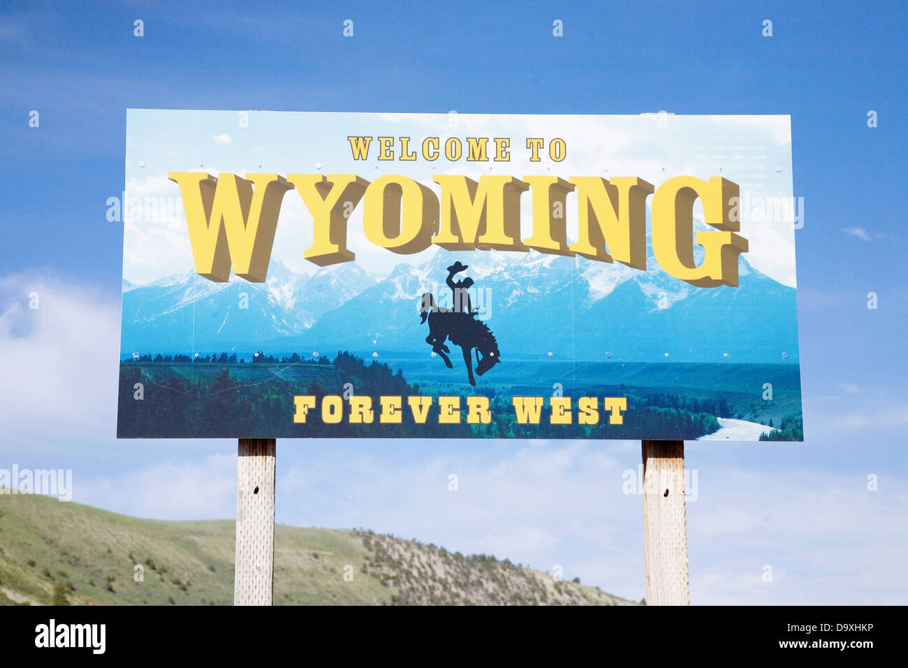 Welcome To Wyoming Road Sign Stock Photo - Alamy