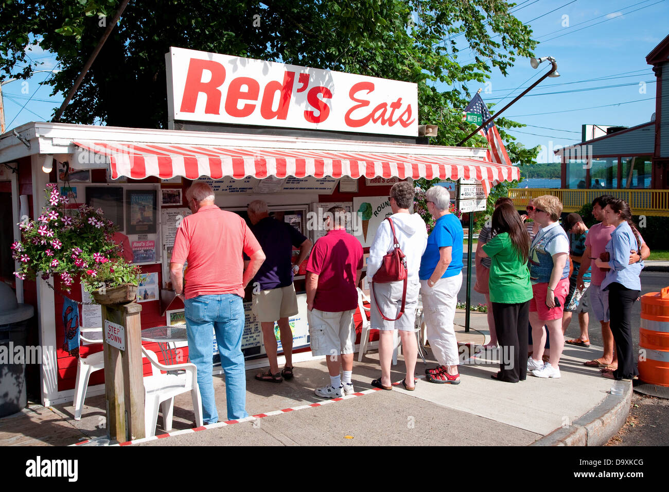 People lineup for lunch at World famous 'Reds Eats' on Wiscasset, Maine Stock Photo