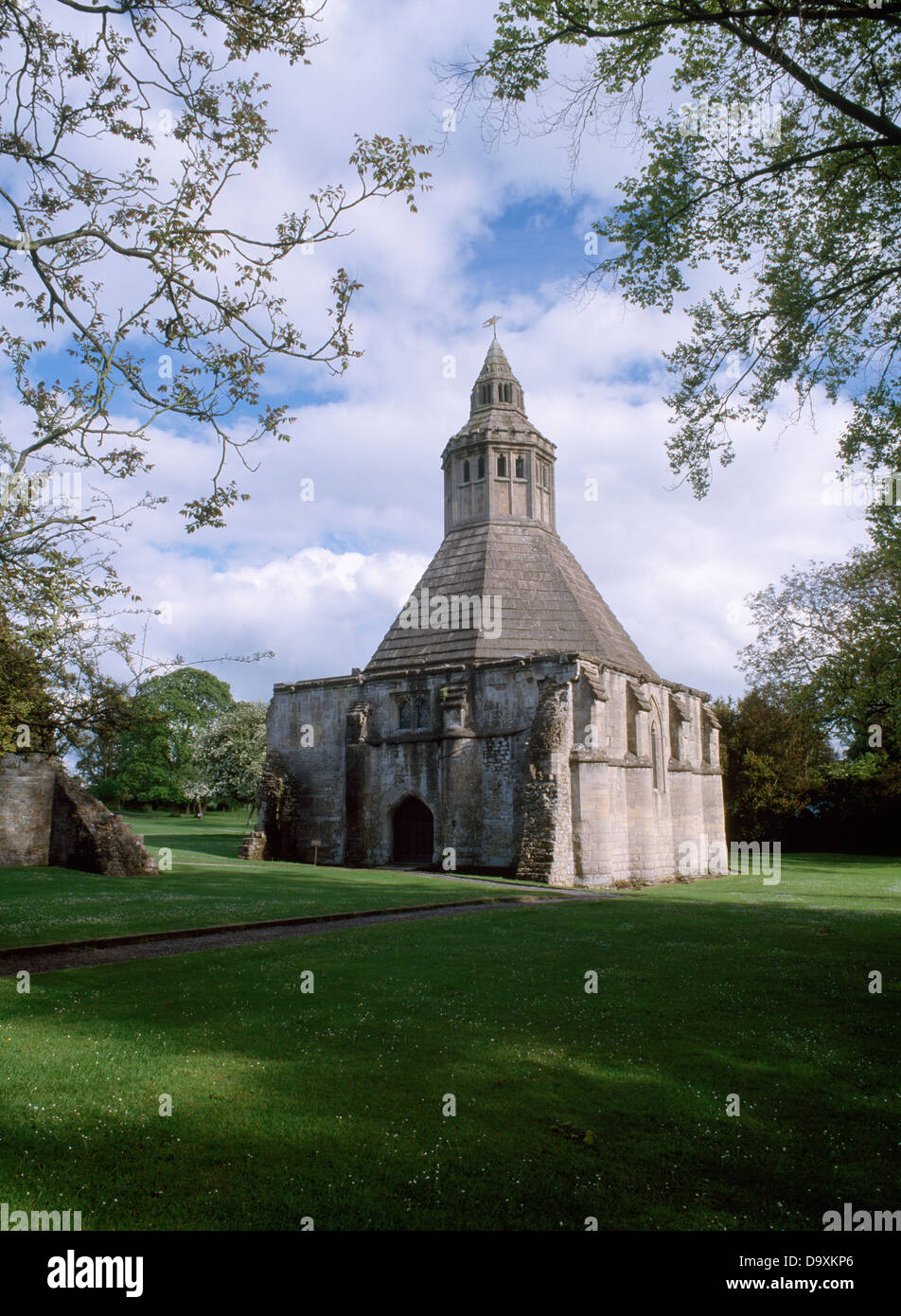 The Abbot's Kitchen, Glastonbury Abbey, Somerset, England Stock Photo ...