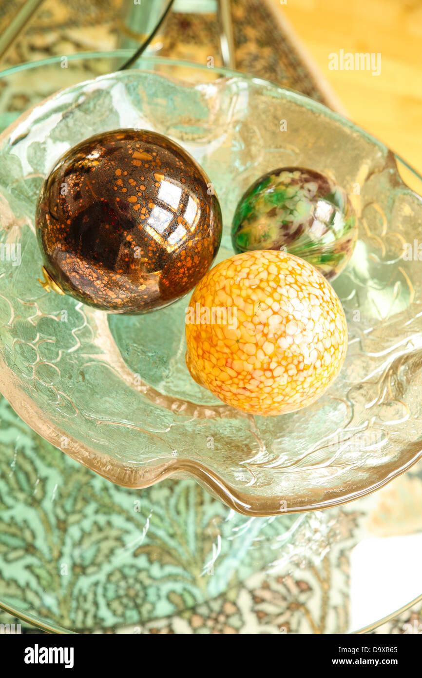 Some decorative Christmas Spheres in a glass bowl Stock Photo Alamy