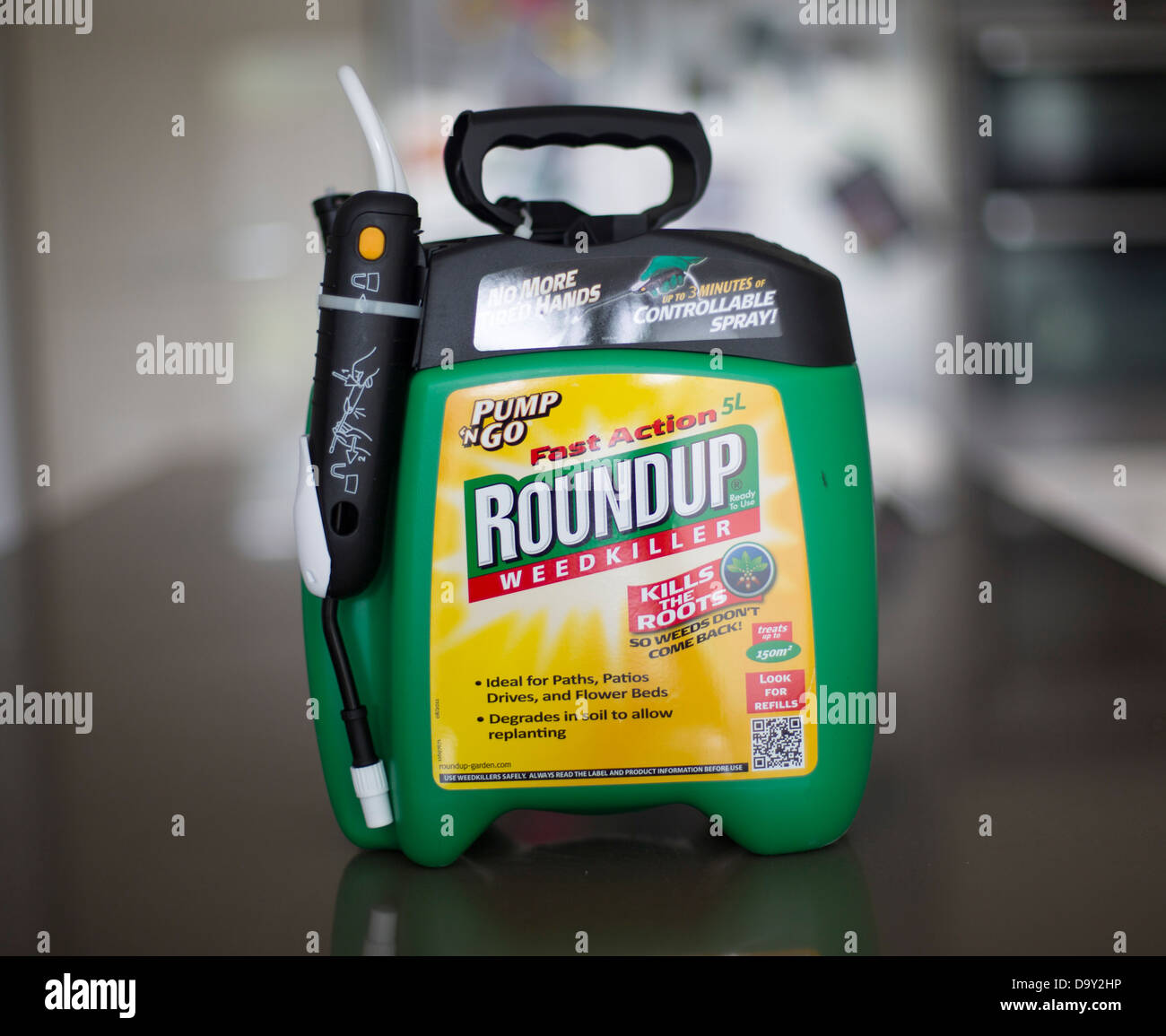 Round Up  Roundup weed killer spray Monsanto Stock Photo