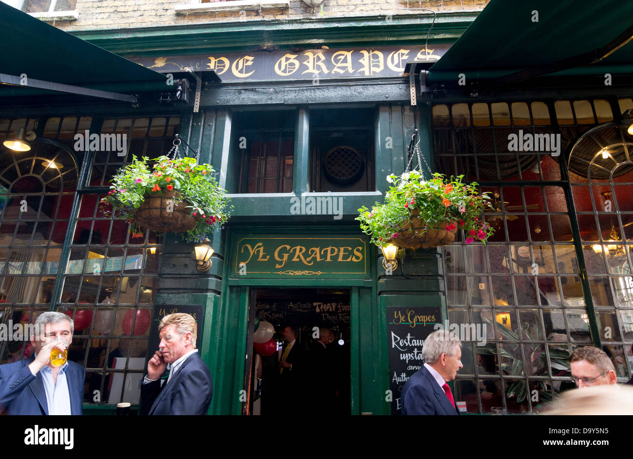 The ye grapes hires stock photography and images Alamy