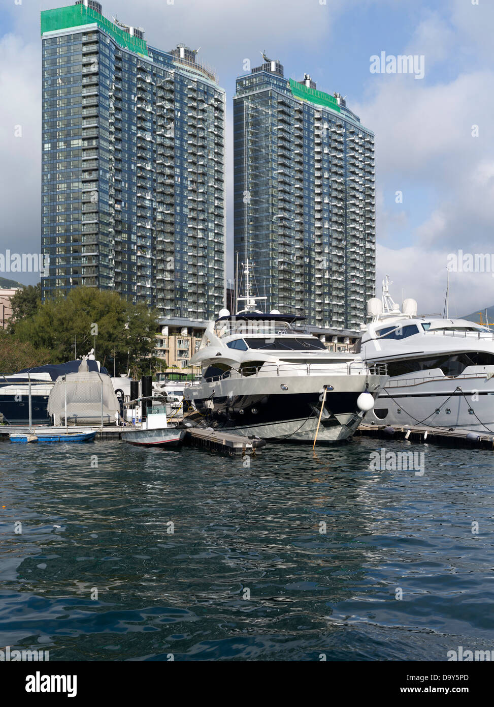 dh Aberdeen Harbour ABERDEEN HONG KONG Aberdeen boat club marina luxury
