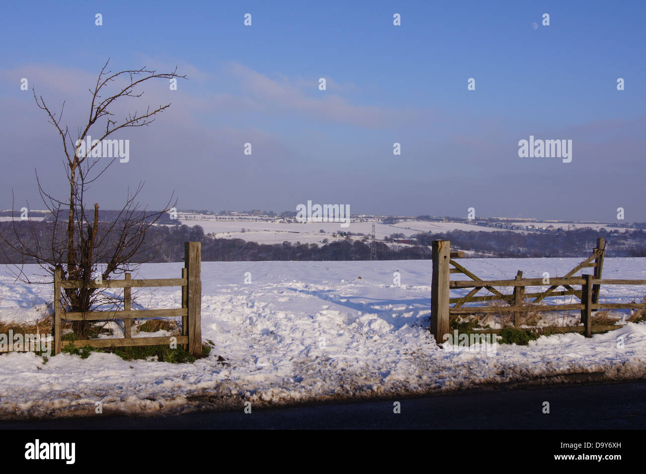 Fields off Upper Batley Lane, Batley, West Yorkshire in snow Stock Photo