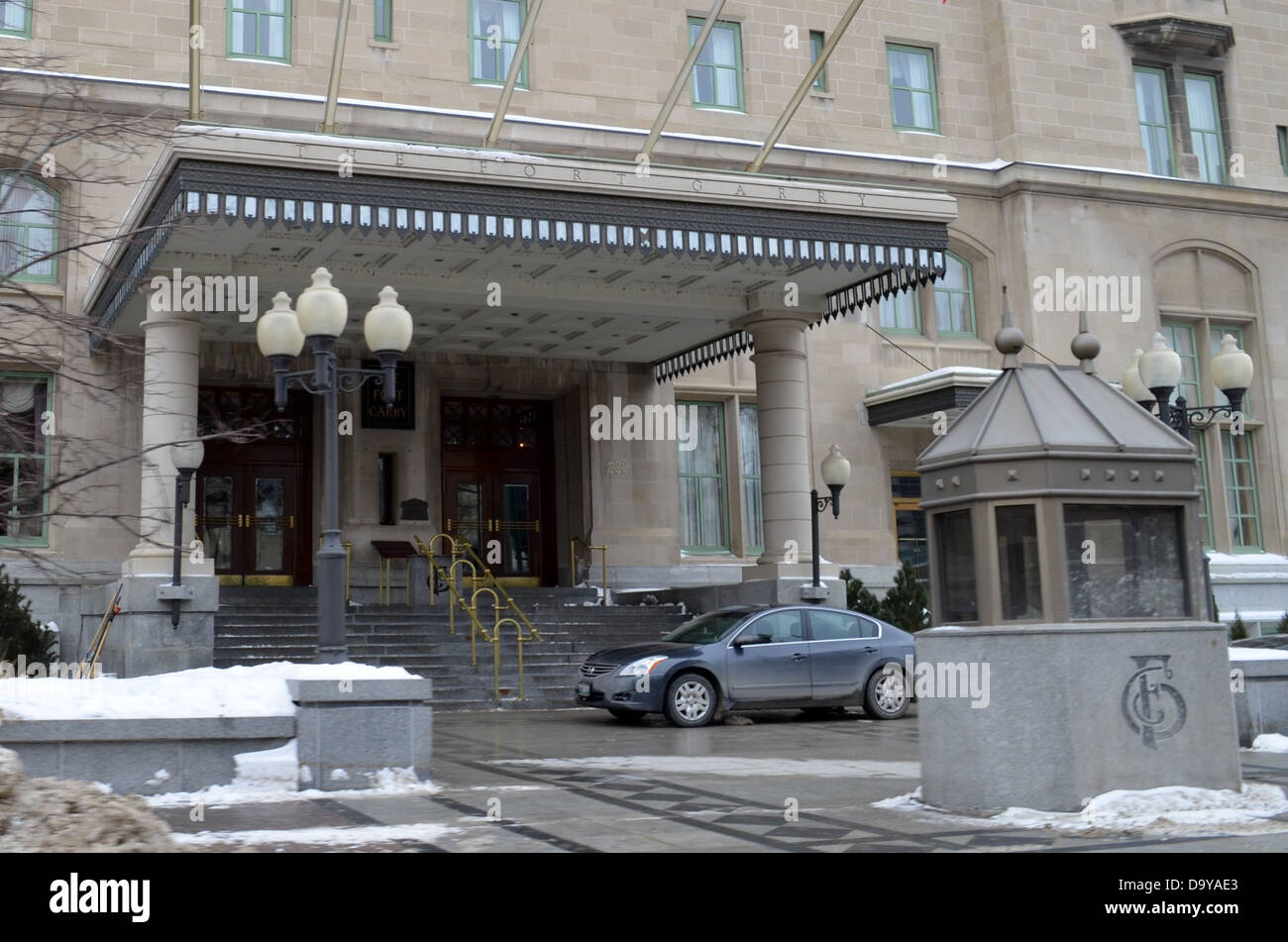 Entrance to Fort Garry Hotel in Winnipeg, Manitoba Stock Photo Alamy
