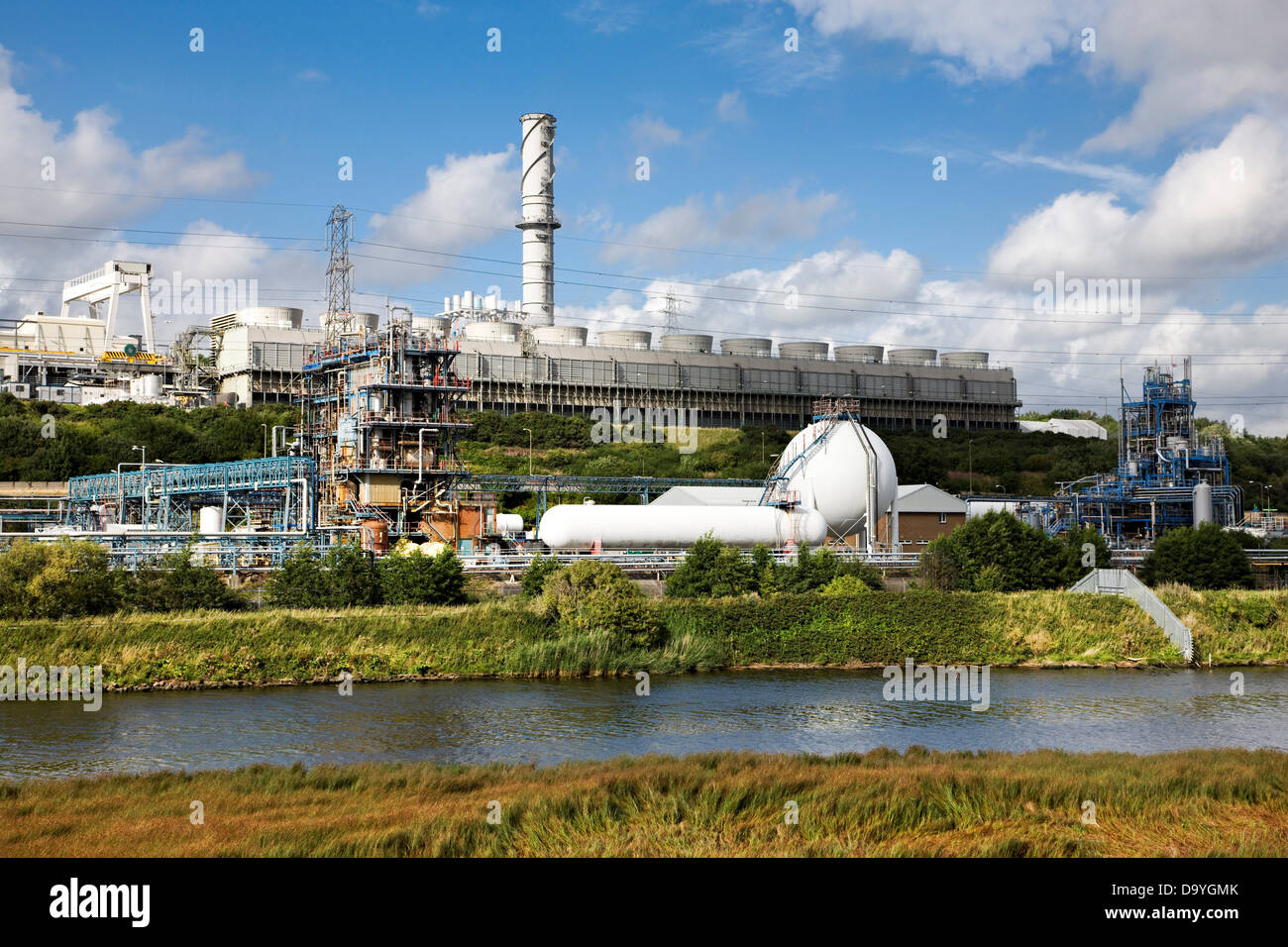 Chemical plant on the banks of the River Weaver, Runcorn, Cheshire, England Stock Photo
