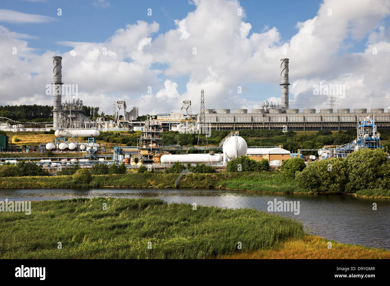 Chemical plant on the banks of the River Weaver, Runcorn, Cheshire, England Stock Photo