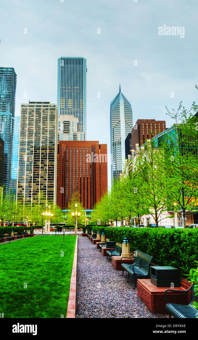 Downtown chicago sunset hi-res stock photography and images - Alamy