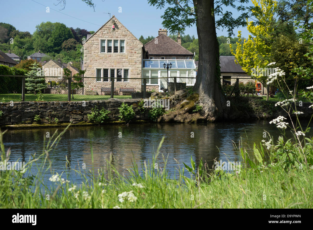 Riverside_property hires stock photography and images Alamy