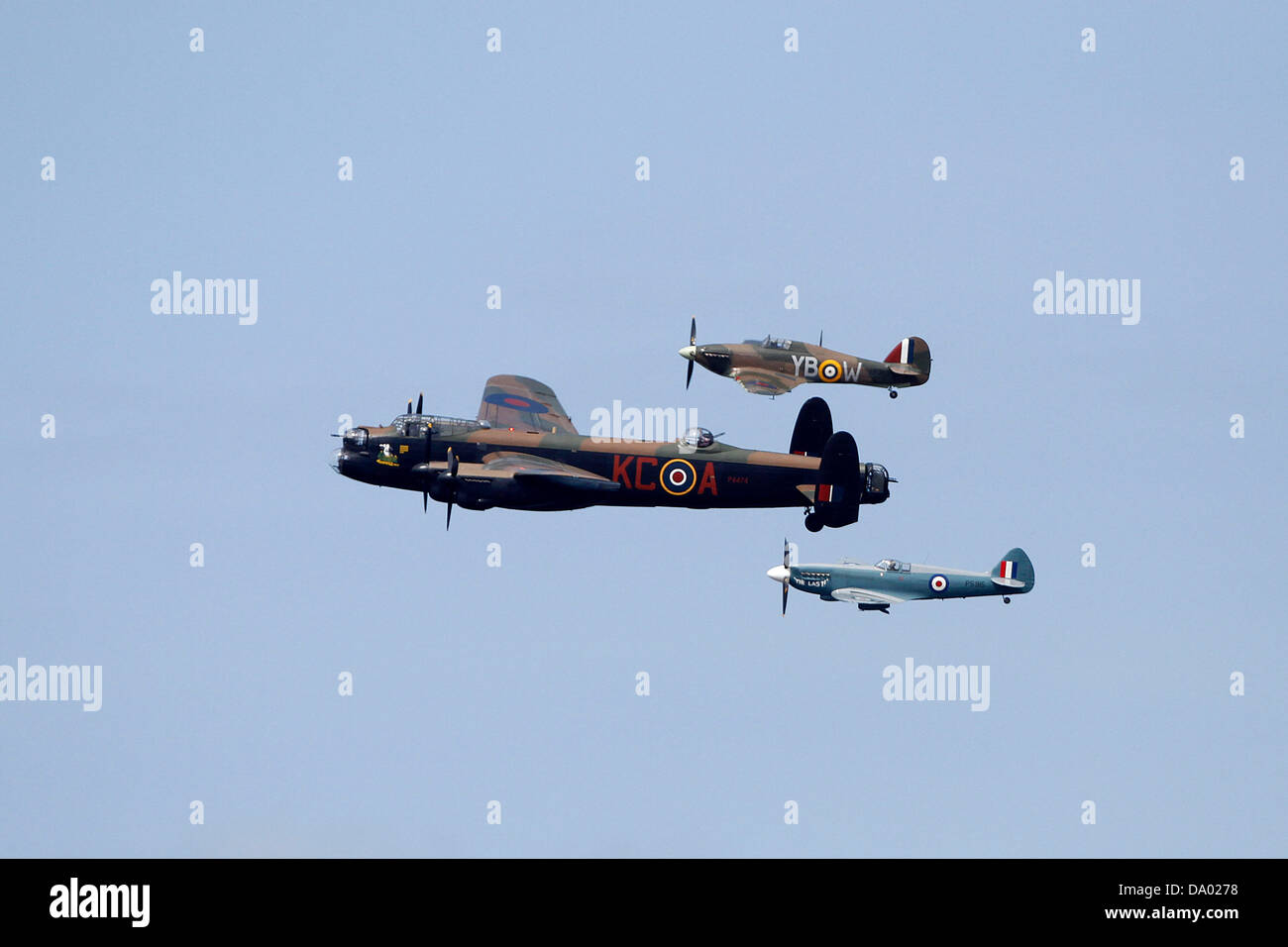 SPITFIRE LANCASTER BOMBER & H BATTLE OF BRITTAIN MEMORIAL FL SCARBOROUGH SOUTH BAY ENGLAND ENGLAND 29 June 2013 Stock Photo