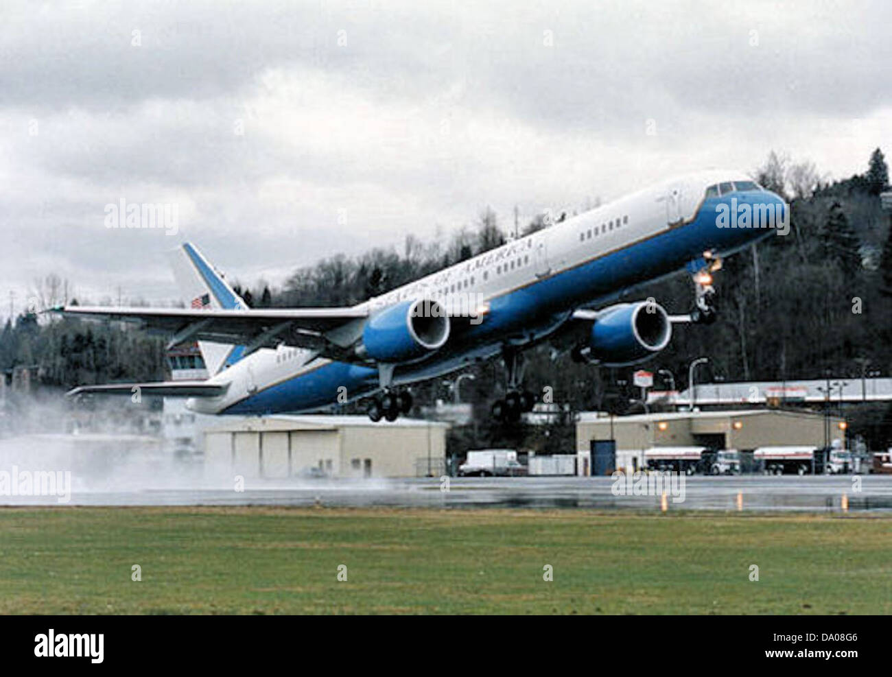 C 32 jet hi-res stock photography and images - Alamy