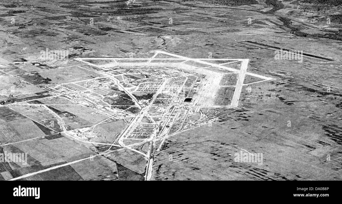 Arkansas military base Black and White Stock Photos & Images - Alamy