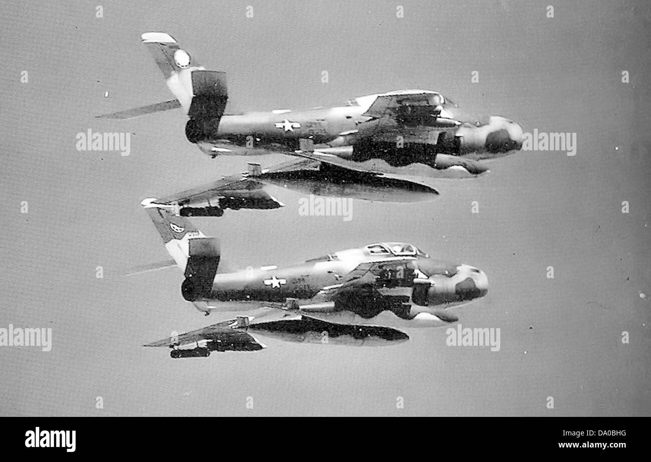 Tactical fighter jet Black and White Stock Photos & Images - Alamy