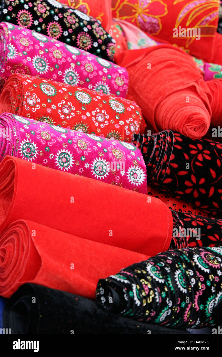 Southeast vietnam tribal pattern hi-res stock photography and images ...