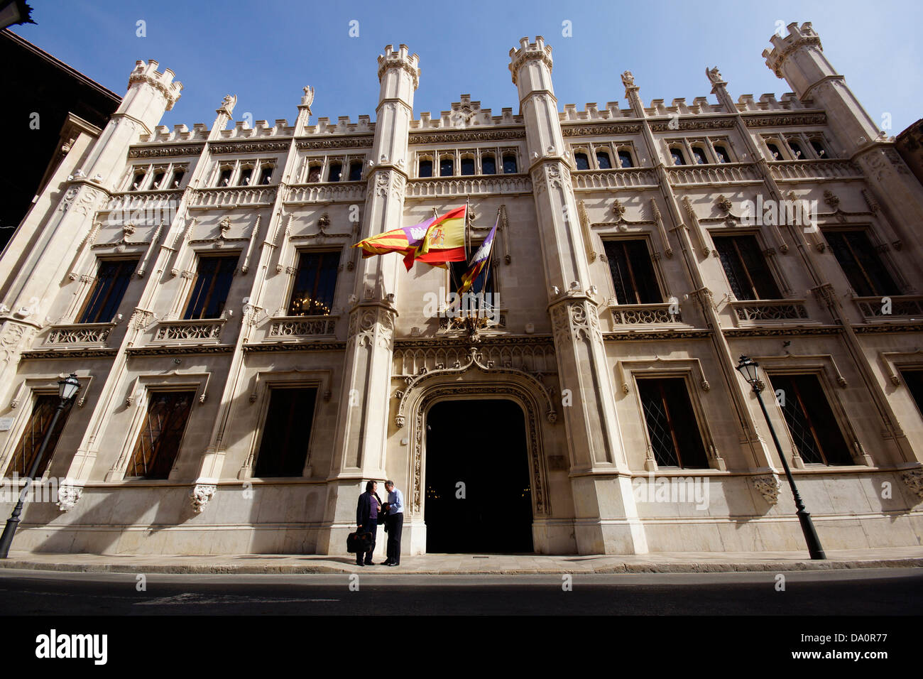 consell de mallorca, council of mallorca, carrer del palau reial, palma