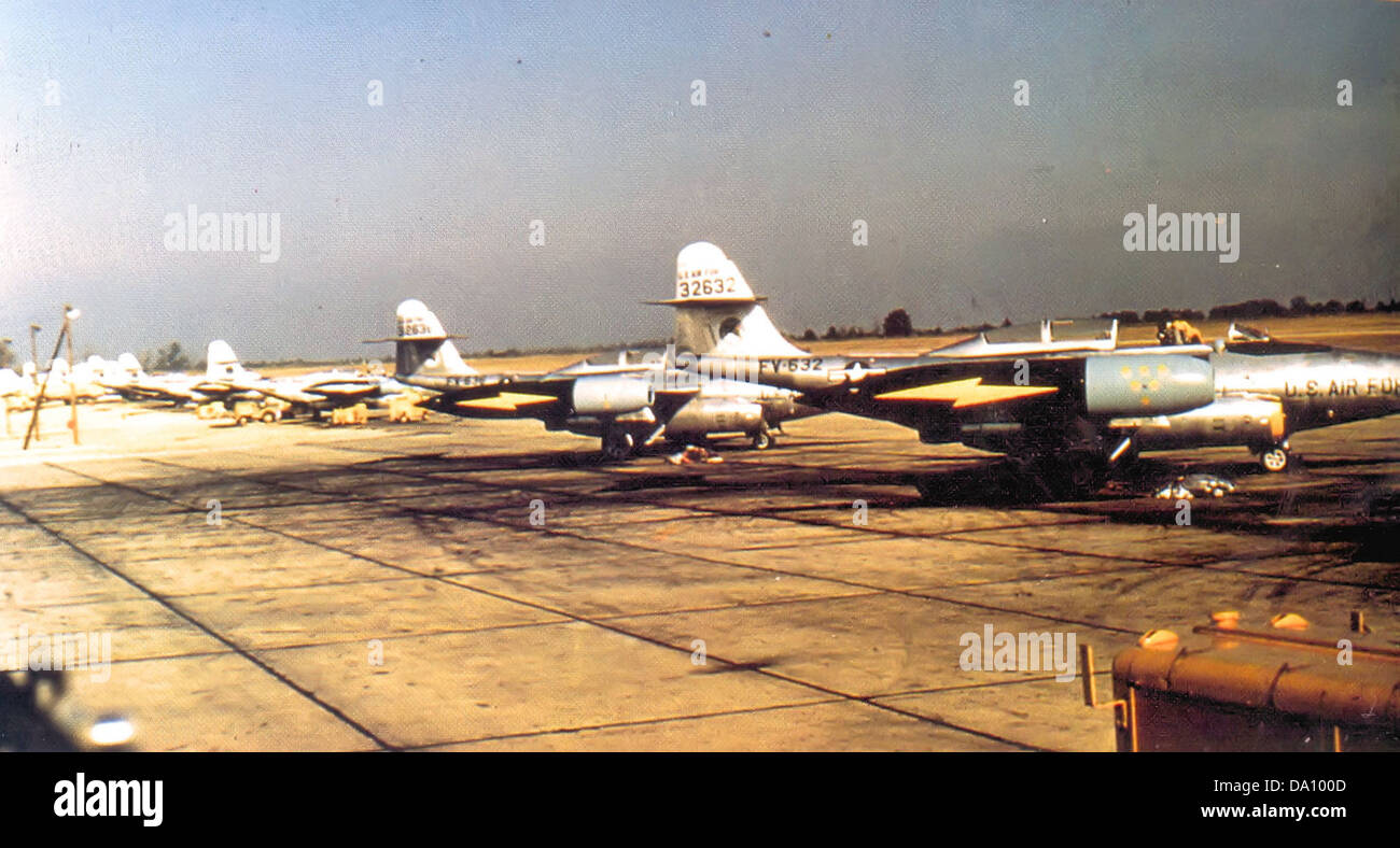 321st Fighter-Interceptor Squadron F-89J Scorpions Paine Air Force Base Stock Photo