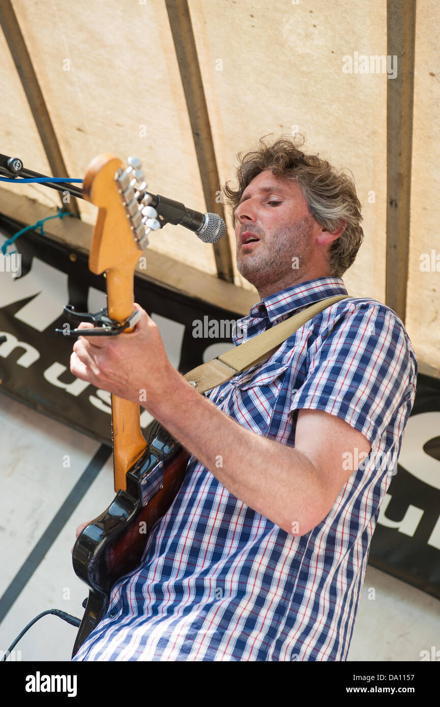 Leigh-on-Sea, UK. 30th June, 2013. Plantman performing at Leigh Folk Festival - Europe's largest free folk music festival Credit: Terence Mendoza/Alamy Live News Stock Photo