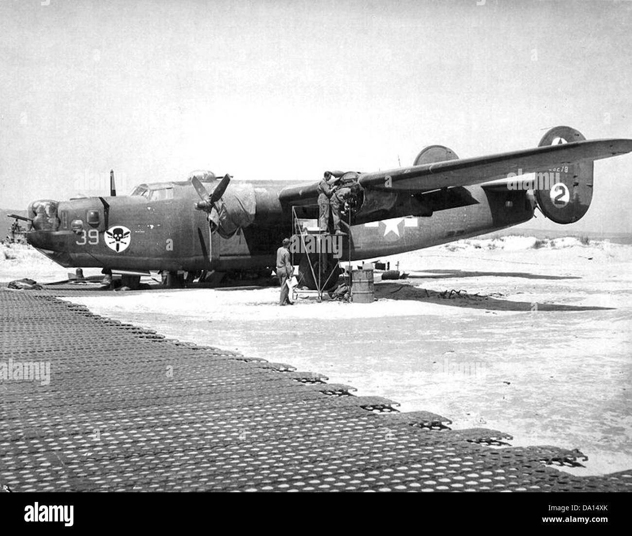 512th bombardment squadron b 24 liberator hires stock photography and