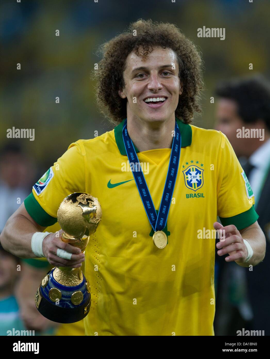 Rio de Janeiro, Brazil. 30 June 2013, Confederations Cup final, Brazil v Spain 3-0: David Luiz celebrates. Credit:  dpa picture alliance/Alamy Live News Stock Photo