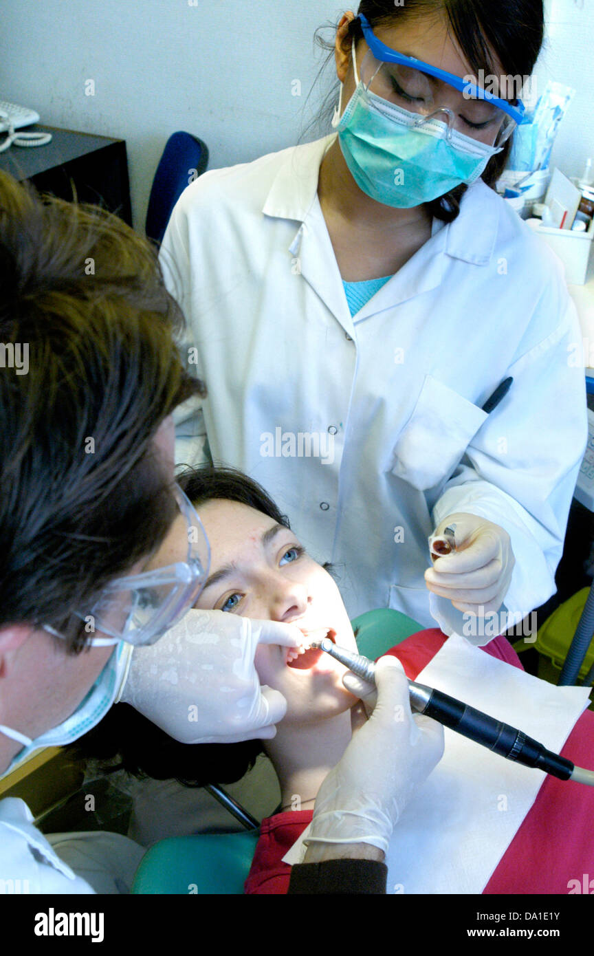 DENTAL CARE, ADOLESCENT Stock Photo